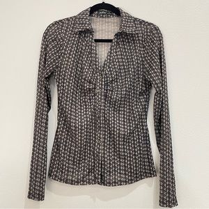 Aster Junior Size M Sheer Houndstooth Gold Metallic Ruched‎ Button Down Blouse